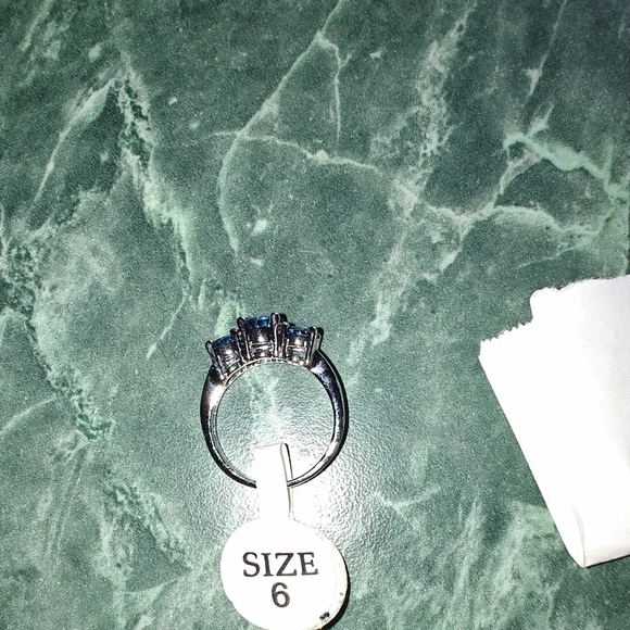 Sterling Silver Blue Topaz Ring - Picture 2 of 2